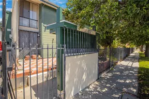 11107 Arminta St Unit 22, Los Angeles, CA 91352 - Photo 4