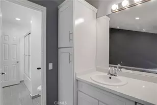 11107 Arminta St Unit 22, Los Angeles, CA 91352 - Photo 18