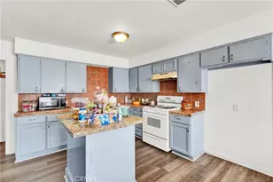 2077 Patterson St, Riverside, CA 92507 - Photo 16