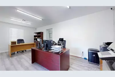 6851 Foothill, Tujunga, CA 91042 - Photo 10