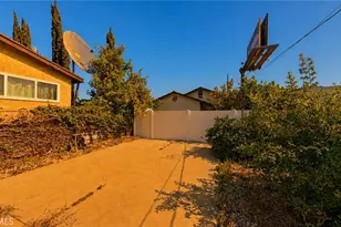6851 Foothill, Tujunga, CA 91042 - Photo 44