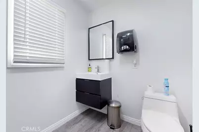 6851 Foothill, Tujunga, CA 91042 - Photo 24