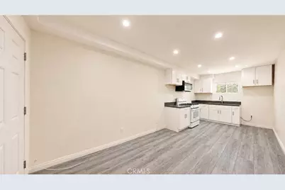 6851 Foothill, Tujunga, CA 91042 - Photo 36