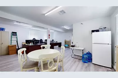 6851 Foothill, Tujunga, CA 91042 - Photo 24