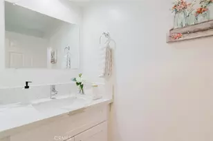 10128 Hillhaven Ave, Tujunga, CA 91042 - Photo 10