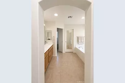 29511 Dana Court, Canyon Country, CA 91387 - Photo 6