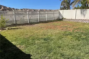 29511 Dana Ct, Canyon Country, CA 91387 - Photo 8