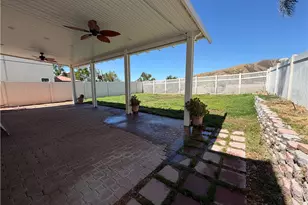 29511 Dana Ct, Canyon Country, CA 91387 - Photo 16