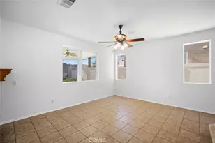 29511 Dana Ct, Canyon Country, CA 91387 - Photo 8