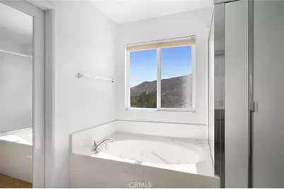 29511 Dana Court, Canyon Country, CA 91387 - Photo 20