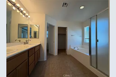 29511 Dana Court, Canyon Country, CA 91387 - Photo 24