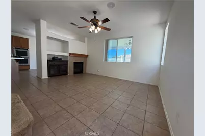 29511 Dana Court, Canyon Country, CA 91387 - Photo 4