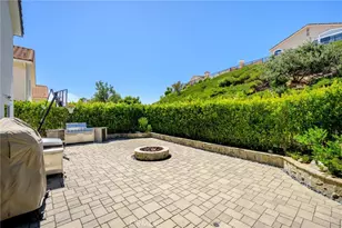 19817 Sierra Meadows Ln, Porter Ranch, CA 91326 - Photo 32