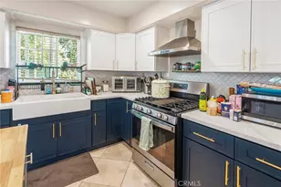 10856 Kalmia St, Los Angeles, CA 90059 - Photo 6