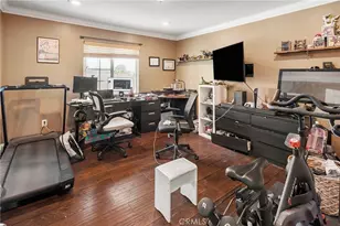 10856 Kalmia St, Los Angeles, CA 90059 - Photo 8