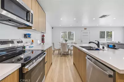 18853 Saticoy, Reseda, CA 91335 - Photo 28