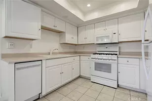 346 W Wilson, Glendale, CA 91203 - Photo 14