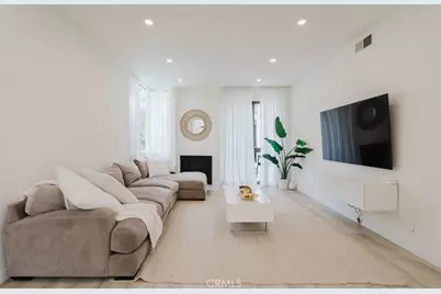 1305 N Columbus Avenue #204, Glendale, CA 91202 - Photo 1