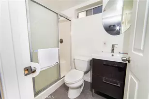 1023 S Wilton Pl, Los Angeles, CA 90019 - Photo 46