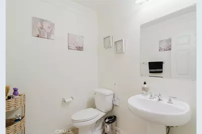 13714 Deane Lane, Sylmar, CA 91342 - Photo 30