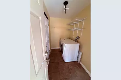 13000 Lull, North Hollywood, CA 91605 - Photo 4