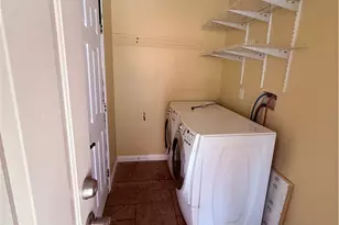 13000 Lull, North Hollywood, CA 91605 - Photo 4