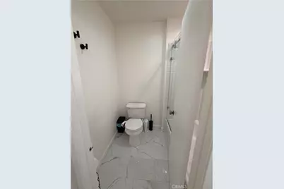 10475 Newhome Avenue #2, Sunland, CA 91040 - Photo 14