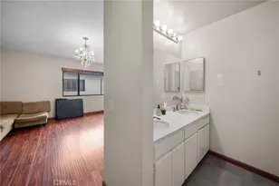 7130 Glade Ave, Canoga Park, CA 91303 - Photo 12