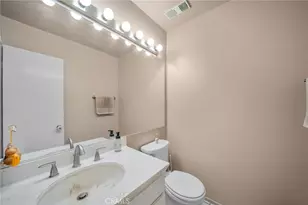 7130 Glade Ave, Canoga Park, CA 91303 - Photo 8