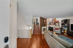 7130 Glade Ave, Canoga Park, CA 91303 - Photo 2