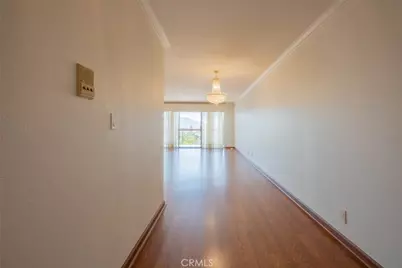 619 E Elmwood Avenue #Q, Burbank, CA 91501 - Photo 4