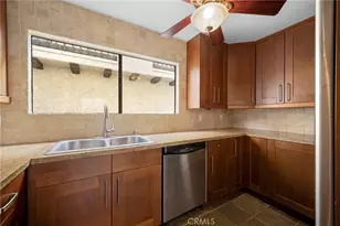 300 N Isabel St, Glendale, CA 91206 - Photo 14