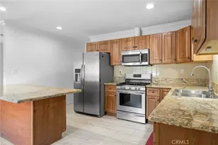 8036 Whitsett Ave, North Hollywood, CA 91605 - Photo 10