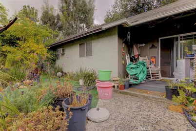 10330 Woodward, Sunland, CA 91040 - Photo 22