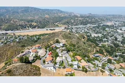 23811 Bella Vista Dr, Newhall, CA 91321 - Photo 20