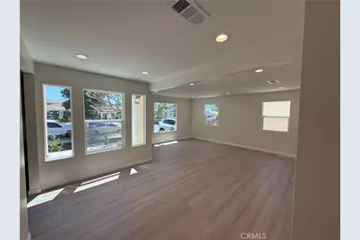 8955 San Luis, South Gate, CA 90280 - Photo 2