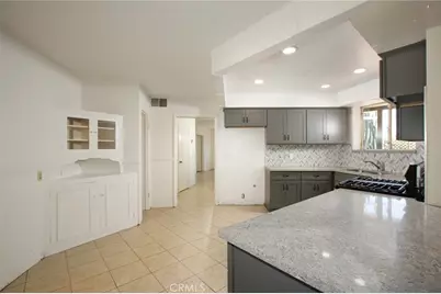 10852 Longford Street, Sylmar, CA 91342 - Photo 26