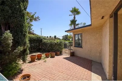 10852 Longford Street, Sylmar, CA 91342 - Photo 38