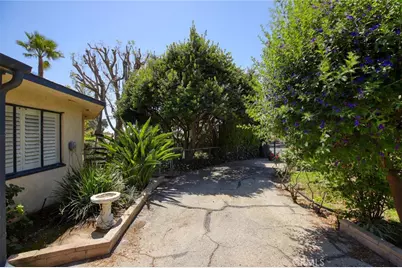 10852 Longford Street, Sylmar, CA 91342 - Photo 8