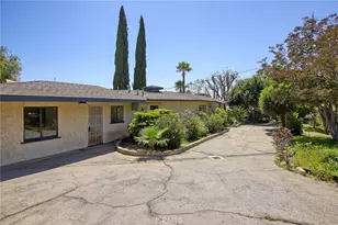 10852 Longford St, Sylmar, CA 91342 - Photo 2