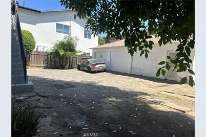 14736 Gilmore, Van Nuys, CA 91411 - Photo 18