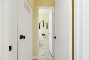 10142 Samoa Ave, Tujunga, CA 91042 - Photo 24