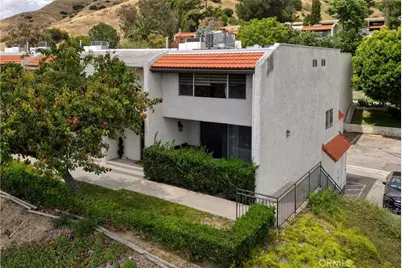 9560 Via Bernardo, Burbank, CA 91504 - Photo 20