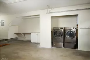 9560 Via Bernardo, Burbank, CA 91504 - Photo 18