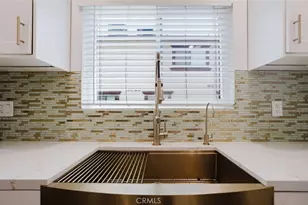 13942 Oxnard St, Valley Village, CA 91401 - Photo 14