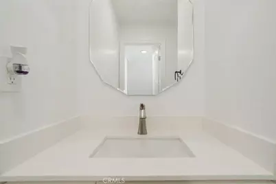 13942 Oxnard Street, Valley Village, CA 91401 - Photo 22