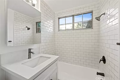 13573 Moorpark Street, Sherman Oaks, CA 91423 - Photo 22
