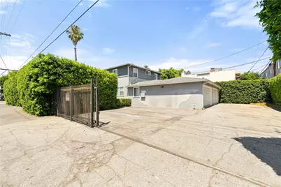 13573 Moorpark Street, Sherman Oaks, CA 91423 - Photo 68