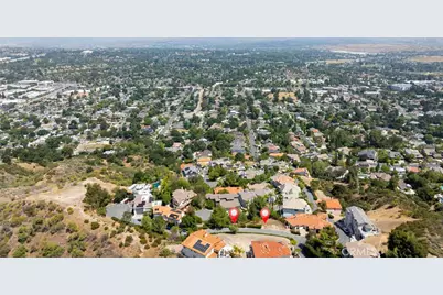 23805 Bella Vista Drive, Newhall, CA 91321 - Photo 14