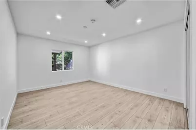 14857 Tuba, Los Angeles, CA 91345 - Photo 8